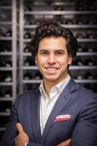 thomaspastuszakheadshot